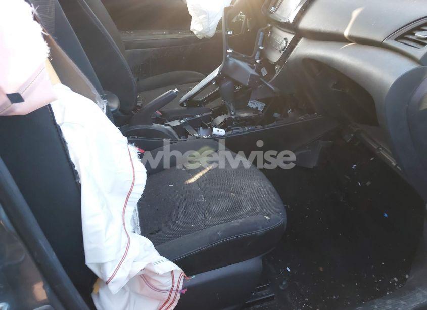 Photo 4 of 2019 Nissan Sentra S (VIN 3N1AB7AP4KY243163)