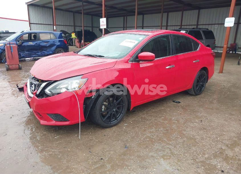 Photo 2 of 2019 Nissan Sentra SV (VIN 3N1AB7AP4KY255202)