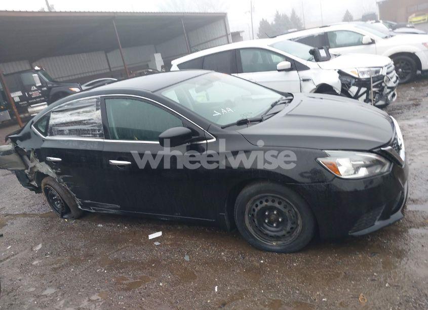 Photo 12 of 2019 Nissan Sentra S (VIN 3N1AB7AP4KY256687)