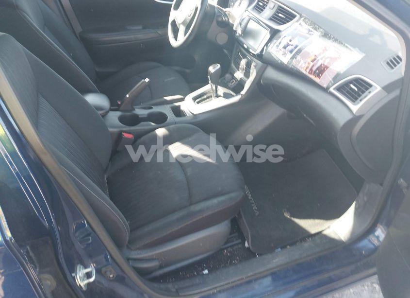 Photo 5 of 2019 Nissan Sentra SV (VIN 3N1AB7AP4KY259699)