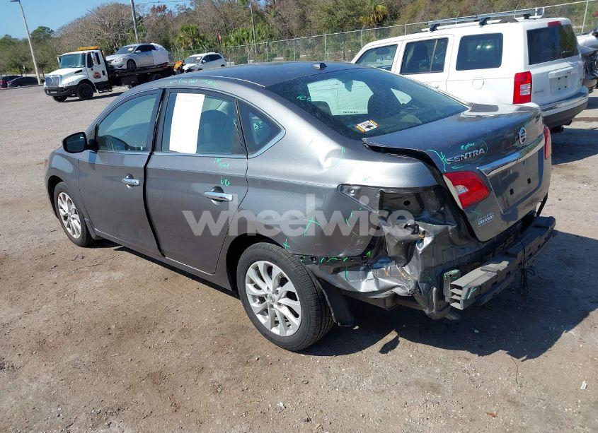 Photo 3 of 2019 Nissan Sentra SV (VIN 3N1AB7AP4KY283775)