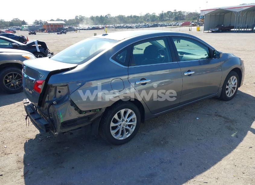 Photo 4 of 2019 Nissan Sentra SV (VIN 3N1AB7AP4KY283775)