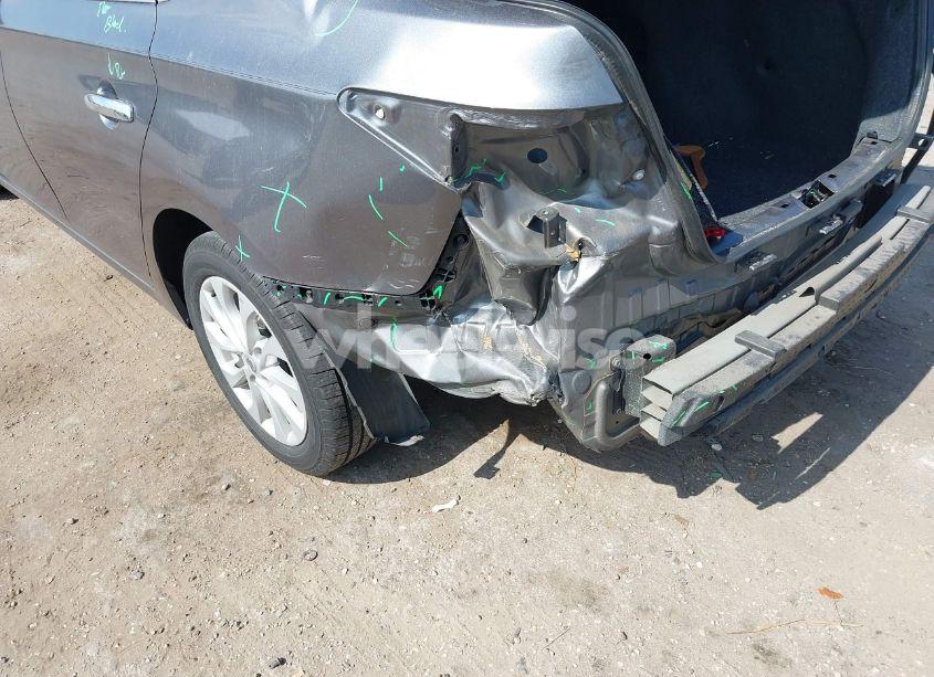 Photo 6 of 2019 Nissan Sentra SV (VIN 3N1AB7AP4KY283775)