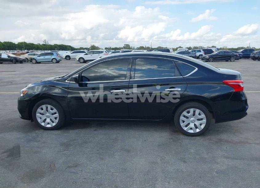 Photo 14 of 2019 Nissan Sentra S (VIN 3N1AB7AP4KY299121)