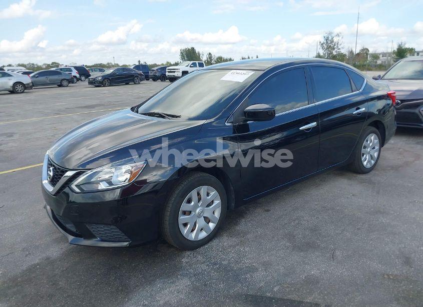 Photo 2 of 2019 Nissan Sentra S (VIN 3N1AB7AP4KY299121)