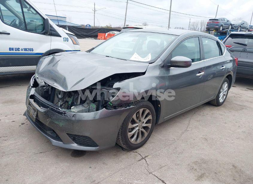 Photo 2 of 2019 Nissan Sentra SV (VIN 3N1AB7AP4KY301210)