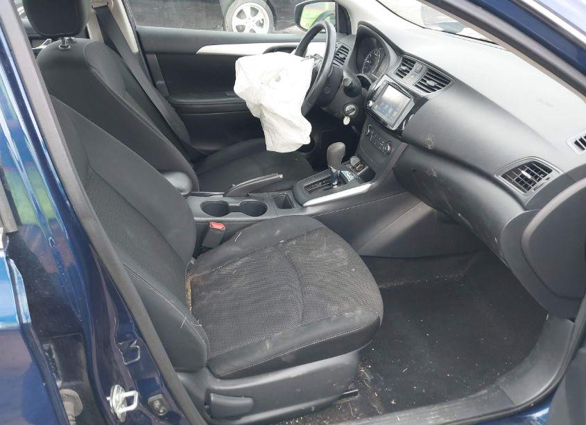 Photo 5 of 2019 Nissan Sentra S (VIN 3N1AB7AP4KY301272)