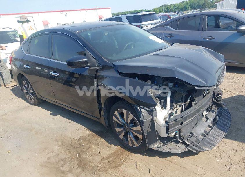 2019 Nissan Sentra SV (VIN 3N1AB7AP4KY301918) main photo