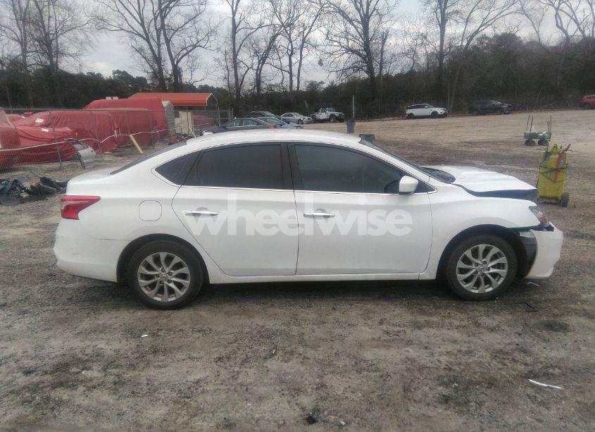 Photo 13 of 2019 Nissan Sentra SV (VIN 3N1AB7AP4KY311509)