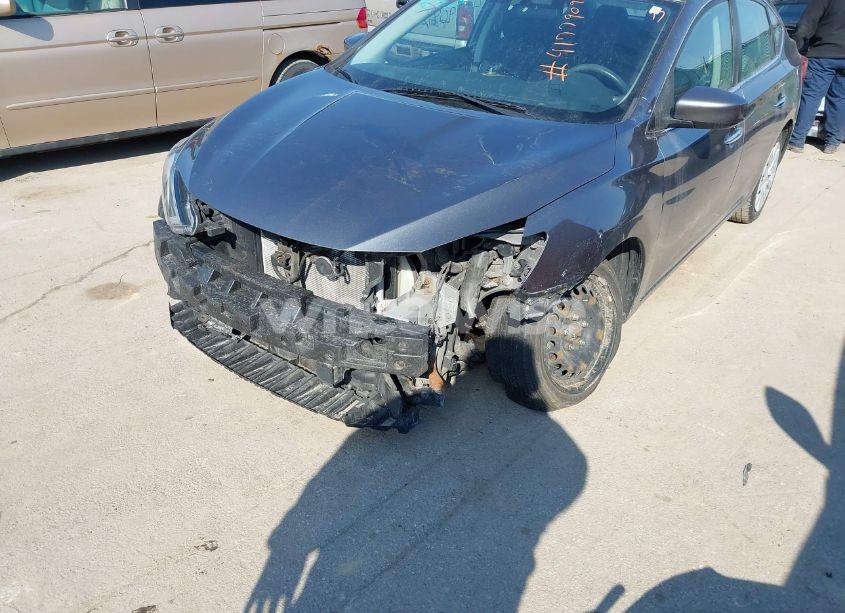 Photo 6 of 2019 Nissan Sentra S (VIN 3N1AB7AP4KY313275)