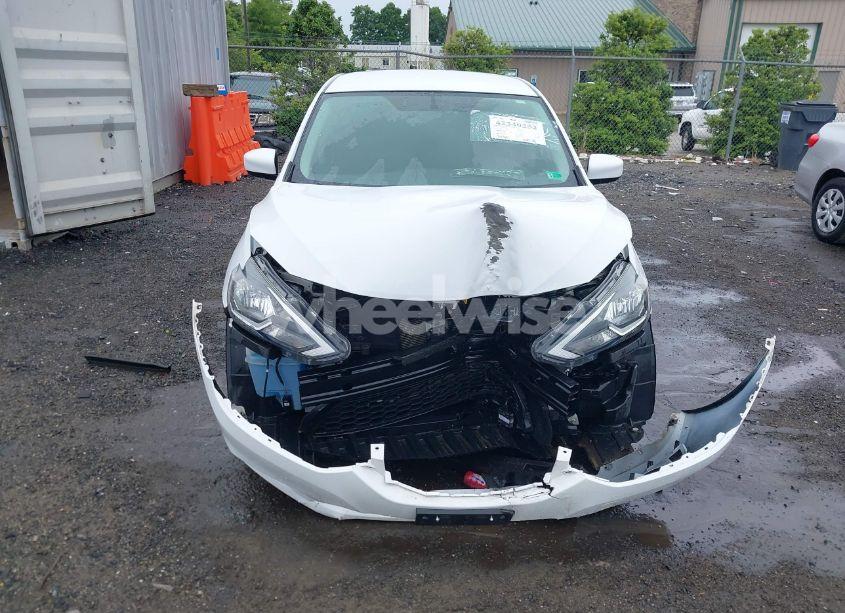 Photo 12 of 2019 Nissan Sentra SV (VIN 3N1AB7AP4KY320890)