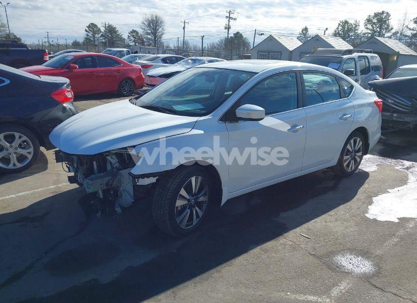 Photo 2 of 2019 Nissan Sentra SV (VIN 3N1AB7AP4KY331727)