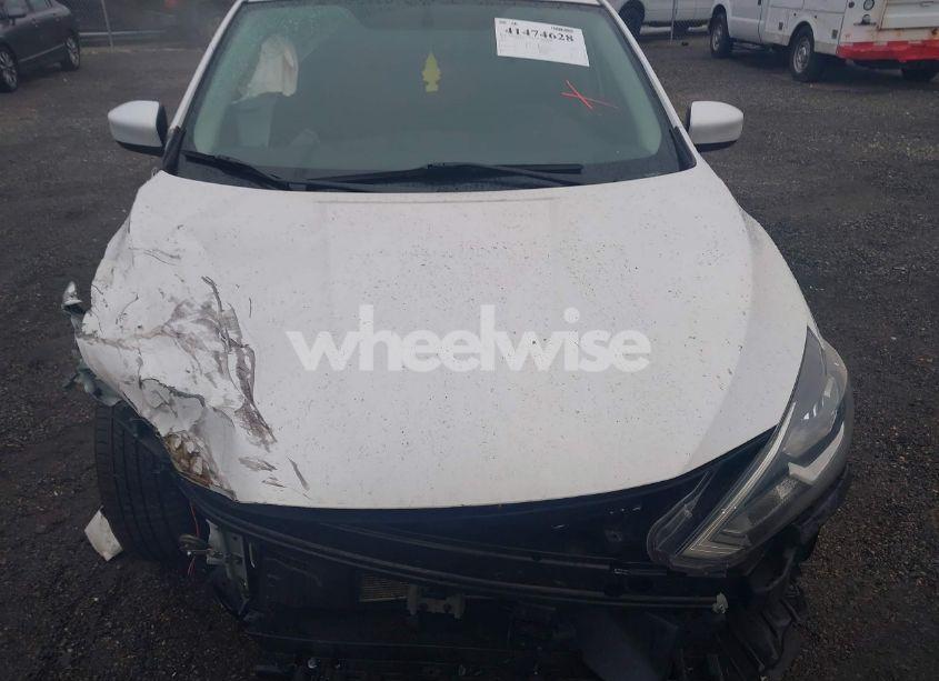 Photo 10 of 2019 Nissan Sentra SV (VIN 3N1AB7AP4KY335535)