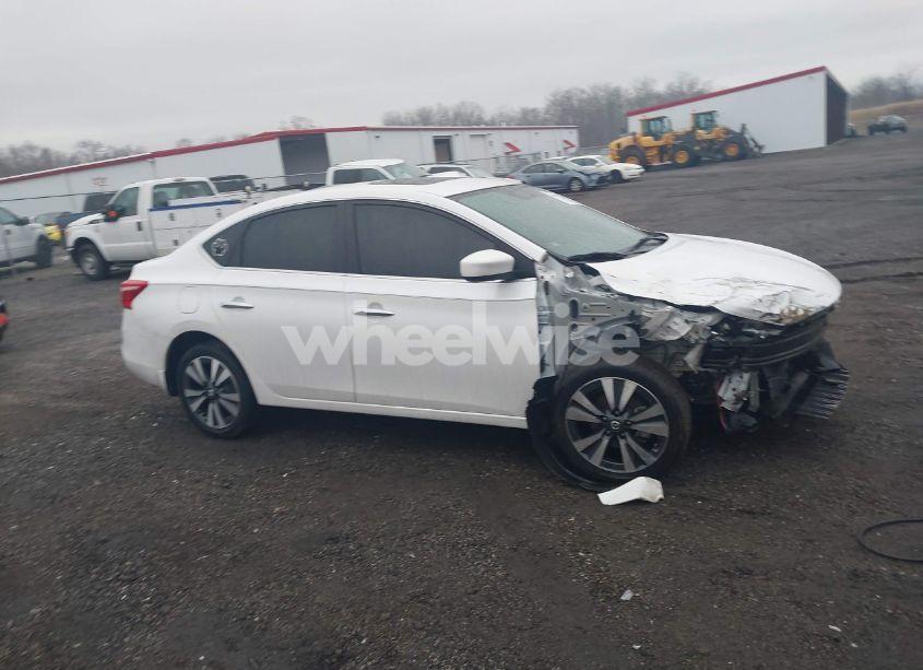 Photo 14 of 2019 Nissan Sentra SV (VIN 3N1AB7AP4KY335535)