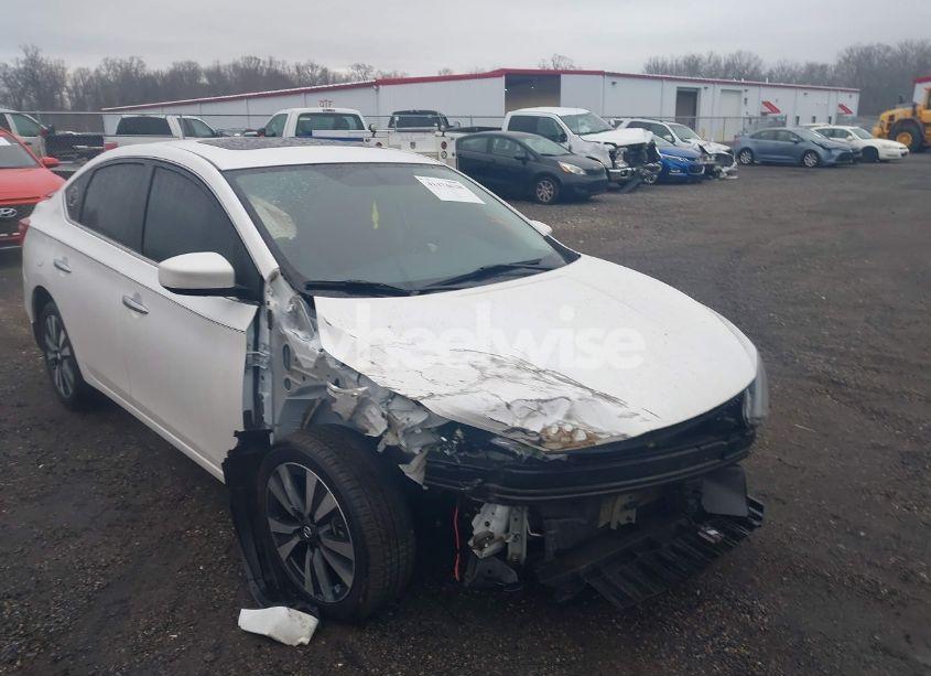 Photo 6 of 2019 Nissan Sentra SV (VIN 3N1AB7AP4KY335535)