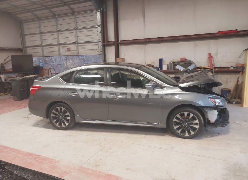 Photo 13 of 2019 Nissan Sentra SR (VIN 3N1AB7AP4KY343358)