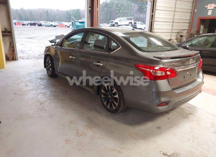 Photo 3 of 2019 Nissan Sentra SR (VIN 3N1AB7AP4KY343358)