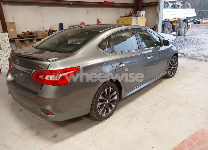 Photo 4 of 2019 Nissan Sentra SR (VIN 3N1AB7AP4KY343358)
