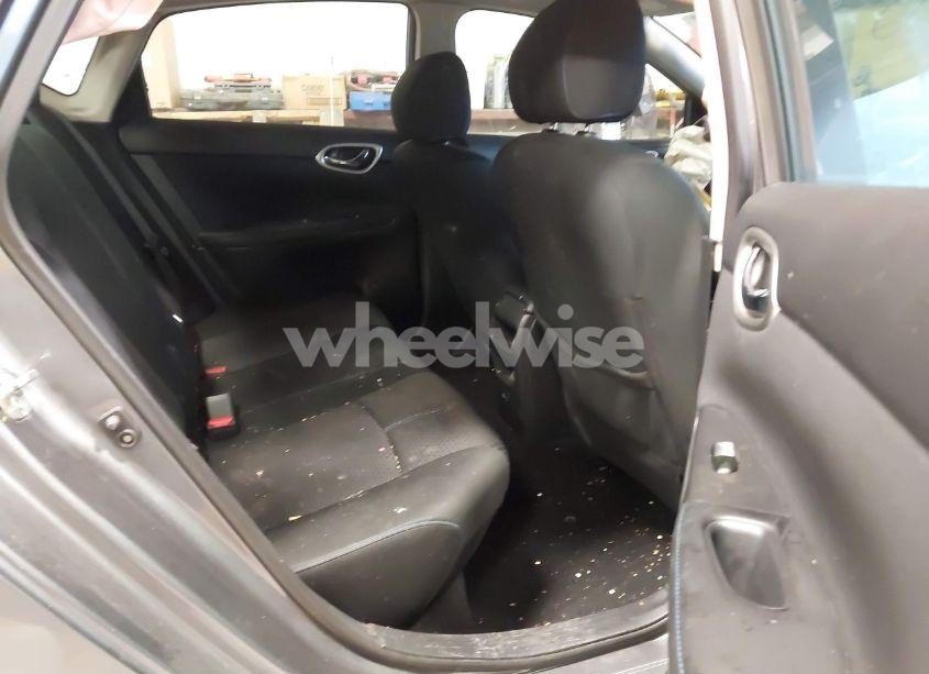 Photo 8 of 2019 Nissan Sentra SR (VIN 3N1AB7AP4KY343358)