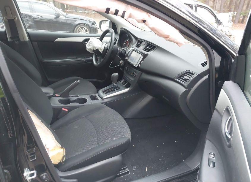 Photo 5 of 2019 Nissan Sentra S (VIN 3N1AB7AP4KY344669)