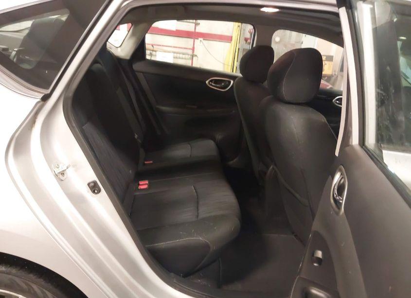 Photo 8 of 2019 Nissan Sentra SV (VIN 3N1AB7AP4KY350942)