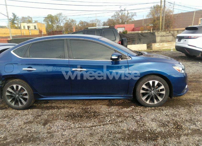 Photo 13 of 2019 Nissan Sentra SR (VIN 3N1AB7AP4KY371550)