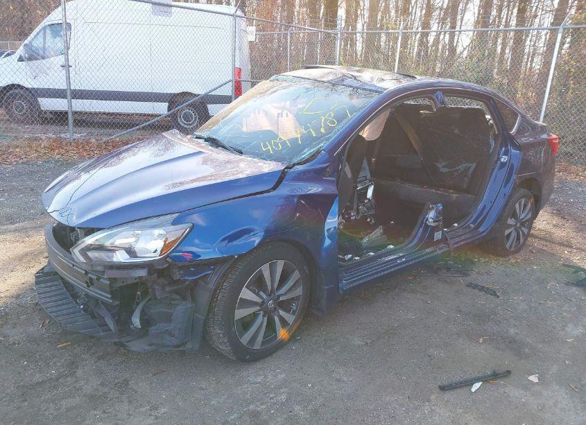 Photo 2 of 2019 Nissan Sentra SV (VIN 3N1AB7AP4KY384556)