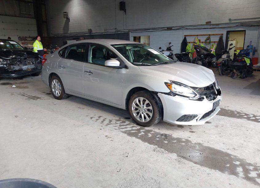 2019 Nissan Sentra SV (VIN 3N1AB7AP4KY397856) main photo