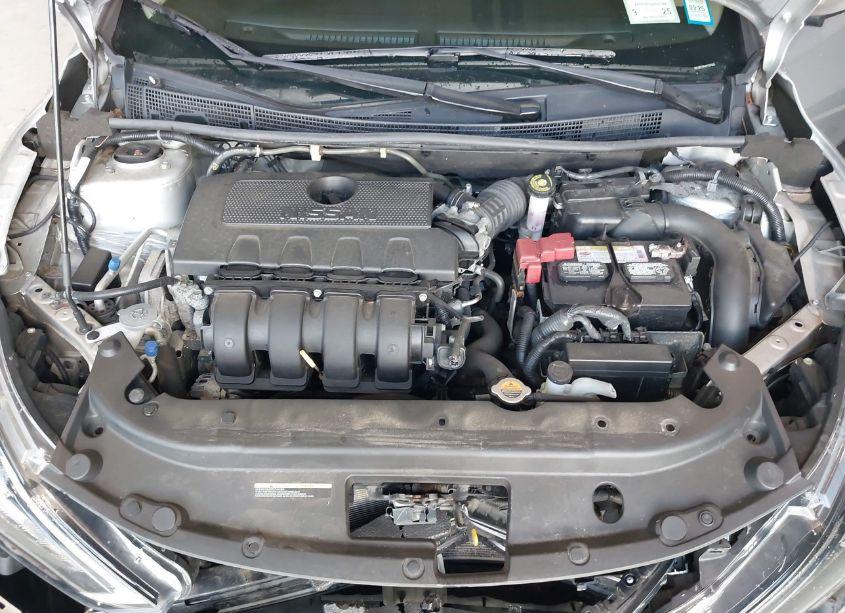 Photo 10 of 2019 Nissan Sentra SV (VIN 3N1AB7AP4KY397856)