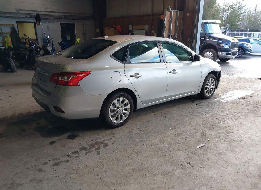 Photo 4 of 2019 Nissan Sentra SV (VIN 3N1AB7AP4KY397856)