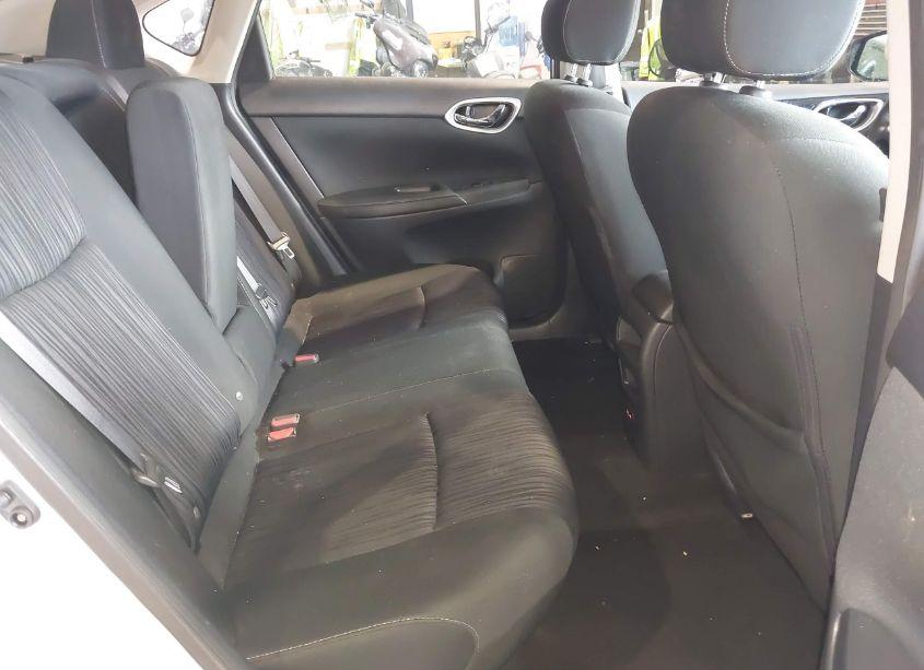 Photo 8 of 2019 Nissan Sentra SV (VIN 3N1AB7AP4KY397856)