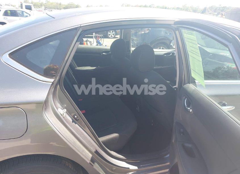 Photo 8 of 2019 Nissan Sentra S (VIN 3N1AB7AP4KY398327)