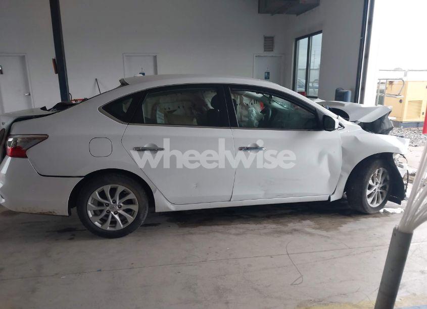 Photo 12 of 2019 Nissan Sentra SV (VIN 3N1AB7AP4KY403512)