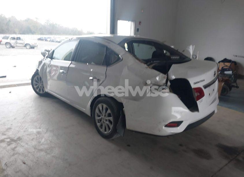 Photo 3 of 2019 Nissan Sentra SV (VIN 3N1AB7AP4KY403512)