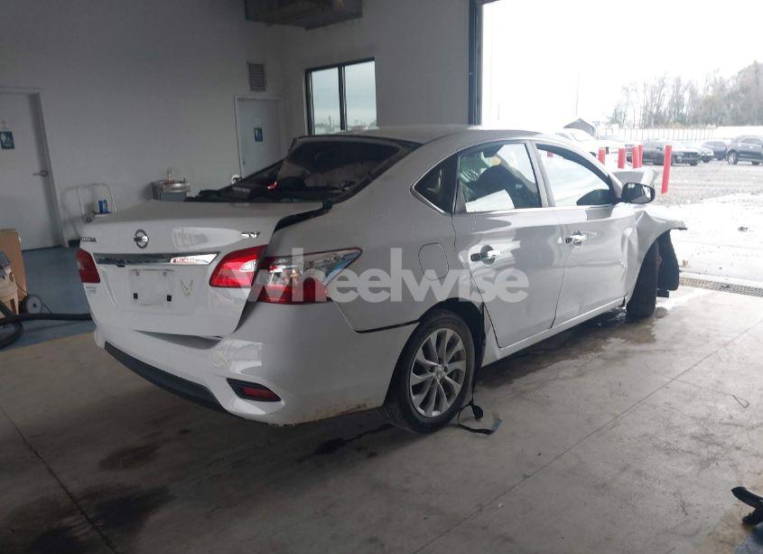 Photo 4 of 2019 Nissan Sentra SV (VIN 3N1AB7AP4KY403512)