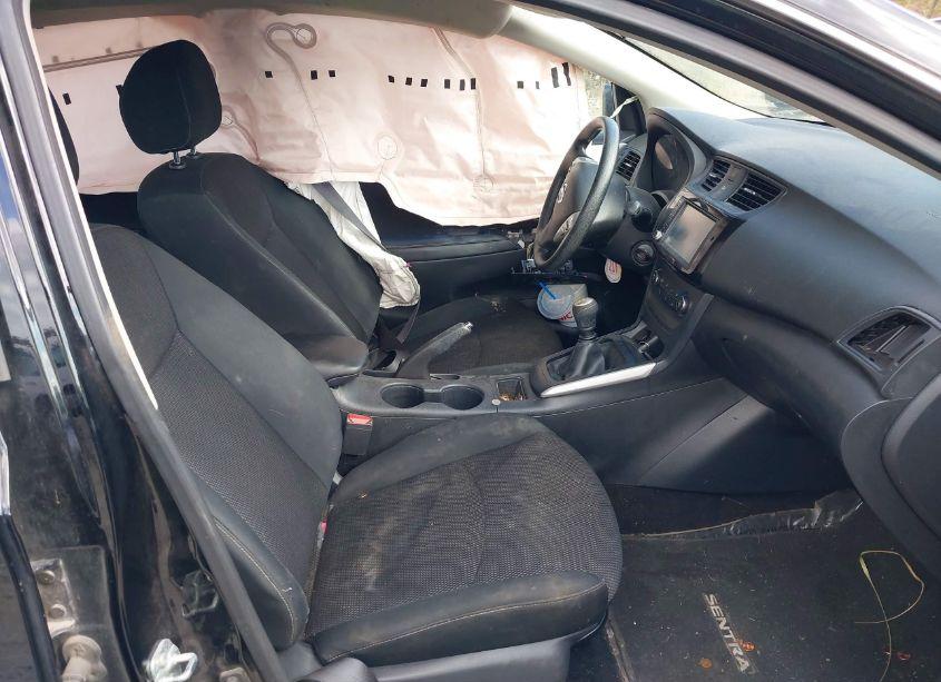 Photo 5 of 2019 Nissan Sentra S (VIN 3N1AB7AP4KY410038)