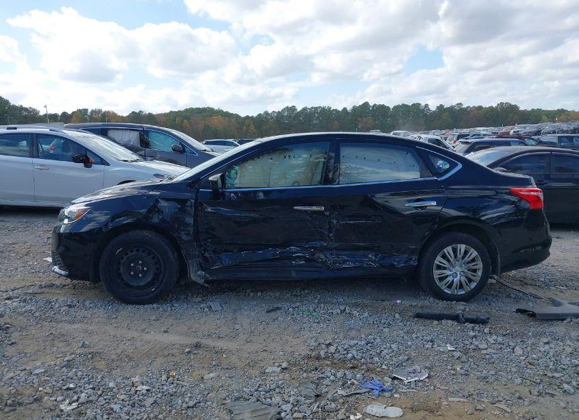 Photo 6 of 2019 Nissan Sentra S (VIN 3N1AB7AP4KY410038)