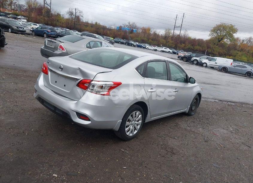 Photo 4 of 2019 Nissan Sentra S (VIN 3N1AB7AP4KY436686)