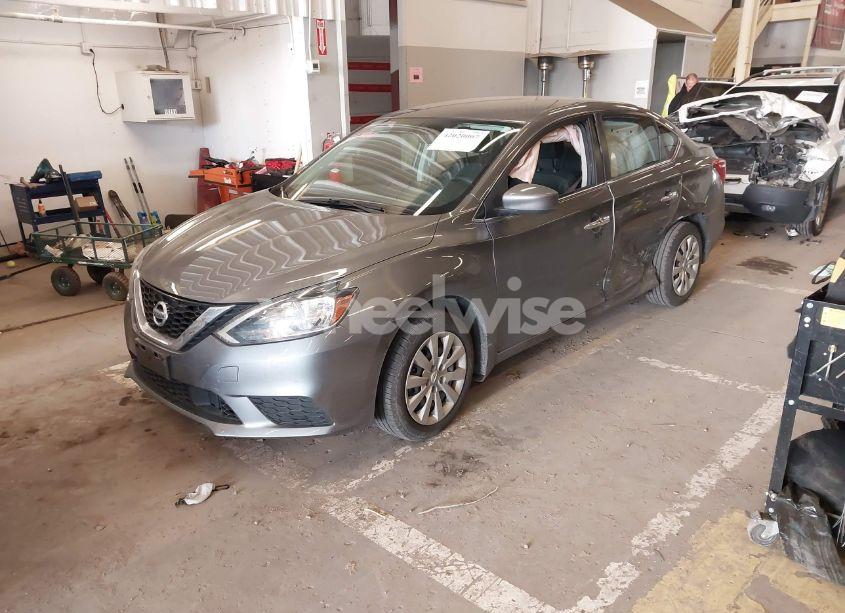 Photo 2 of 2019 Nissan Sentra S (VIN 3N1AB7AP4KY450295)