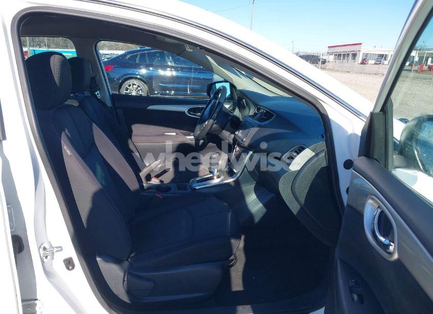 Photo 5 of 2013 Nissan Sentra SR (VIN 3N1AB7AP5DL641367)