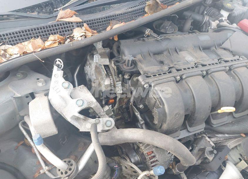 Photo 6 of 2013 Nissan Sentra SR (VIN 3N1AB7AP5DL765509)