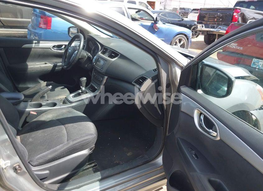 Photo 5 of 2013 Nissan Sentra SR (VIN 3N1AB7AP5DL772122)