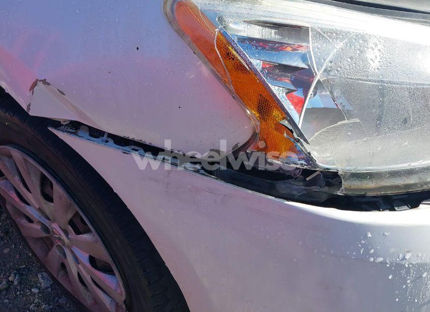 Photo 6 of 2014 Nissan Sentra FE+ S/FE+ SV/S/SL/SR/SV (VIN 3N1AB7AP5EL607625)