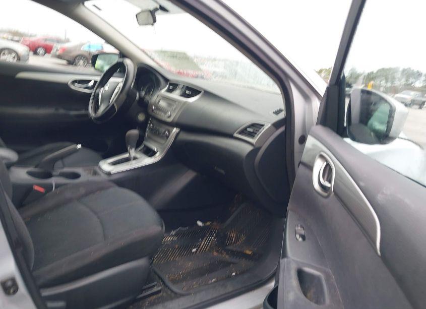 Photo 5 of 2014 Nissan Sentra SR (VIN 3N1AB7AP5EY266360)