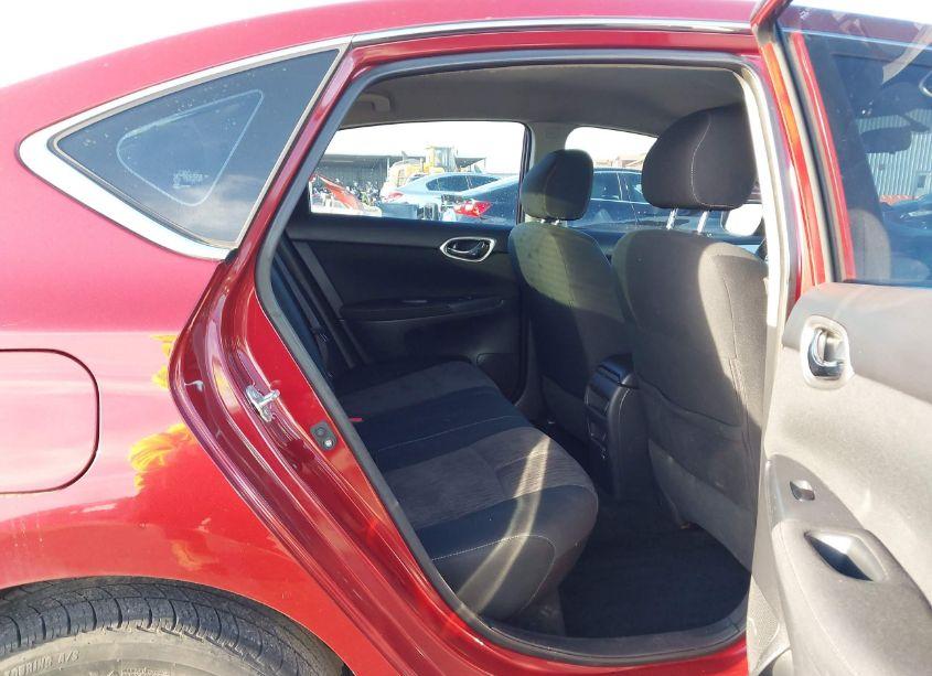Photo 8 of 2015 Nissan Sentra SV (VIN 3N1AB7AP5FL635183)