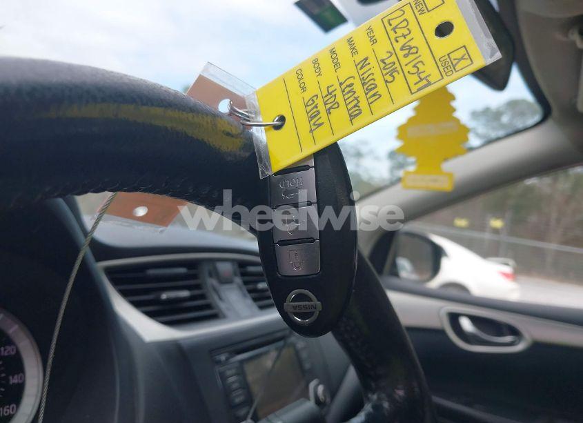 Photo 11 of 2015 Nissan Sentra SV (VIN 3N1AB7AP5FL681547)