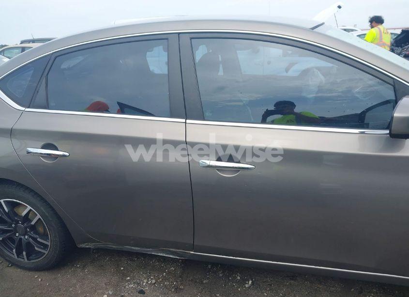 Photo 13 of 2015 Nissan Sentra SV (VIN 3N1AB7AP5FL693620)