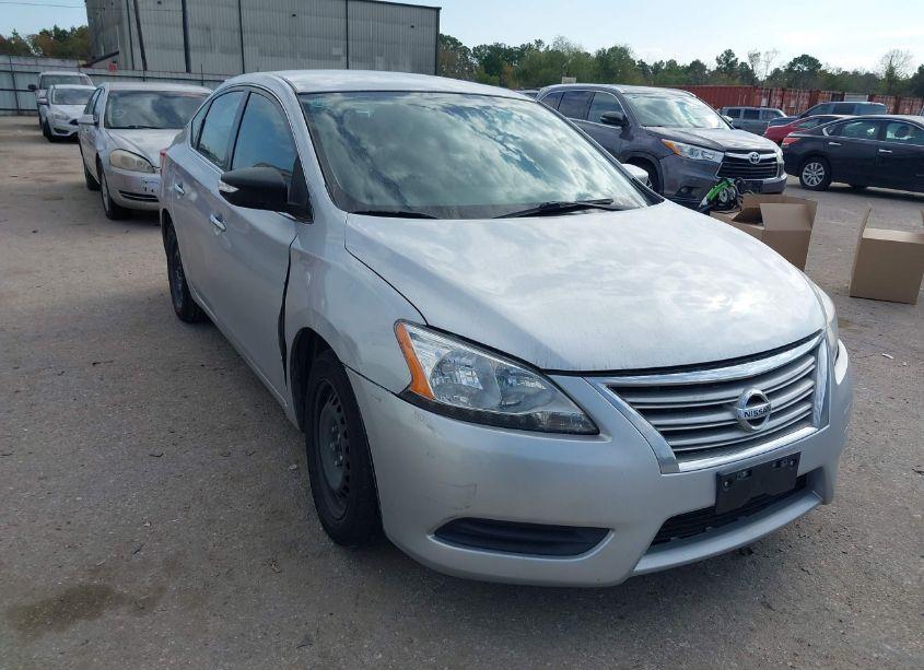 2015 Nissan Sentra S (VIN 3N1AB7AP5FY215782) main photo