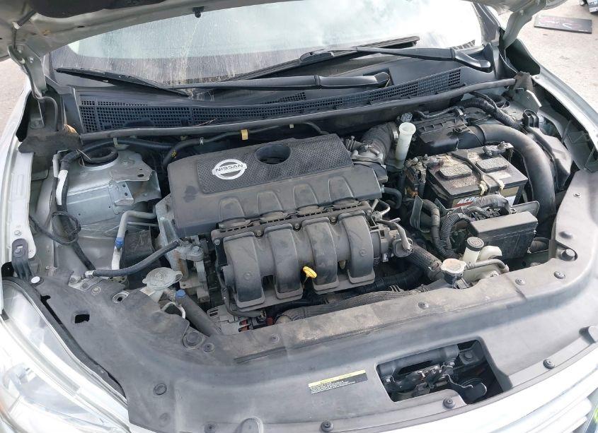 Photo 10 of 2015 Nissan Sentra S (VIN 3N1AB7AP5FY215782)