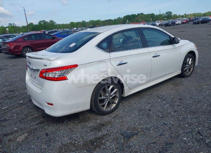 Photo 4 of 2015 Nissan Sentra SR (VIN 3N1AB7AP5FY236020)